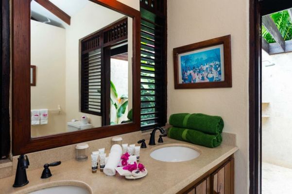 Stonefield Villa Resort