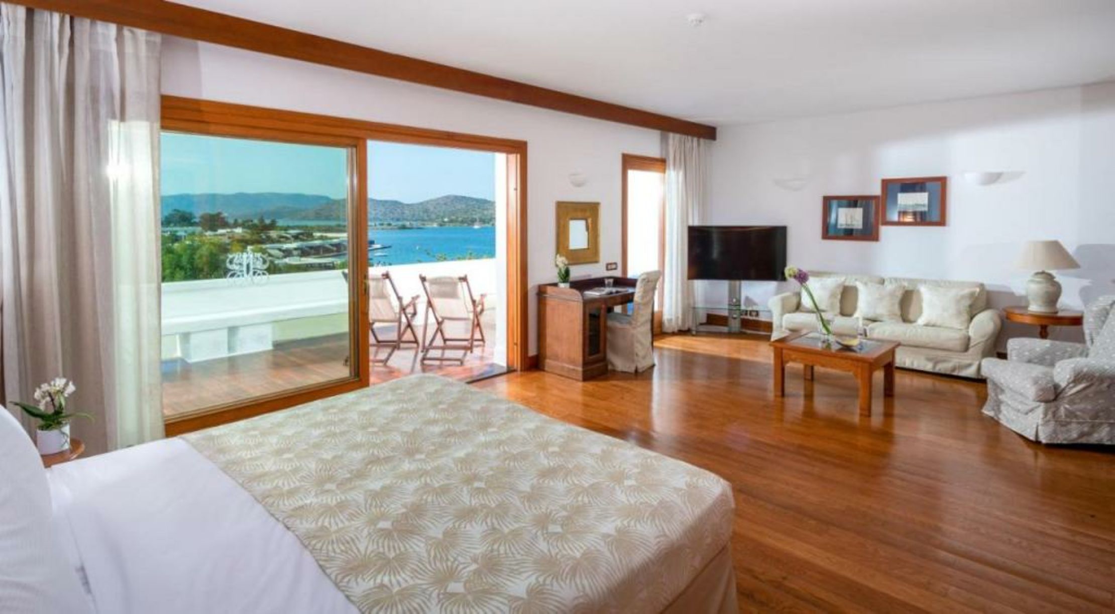 Elounda Beach Hotel & Villas, a Member of the Leading Hotels of the World