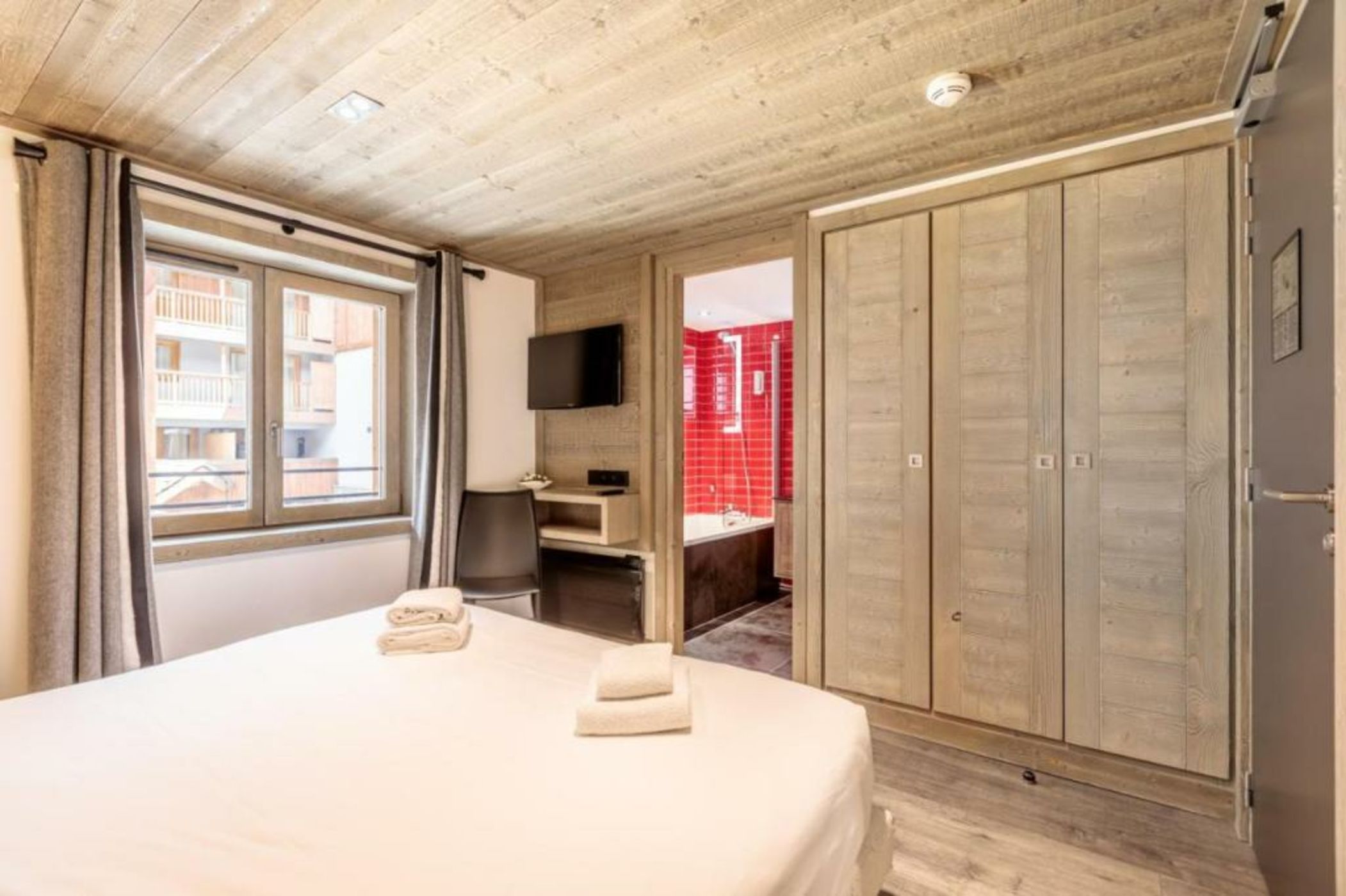 Victoria Lodge, Friendly Hotel