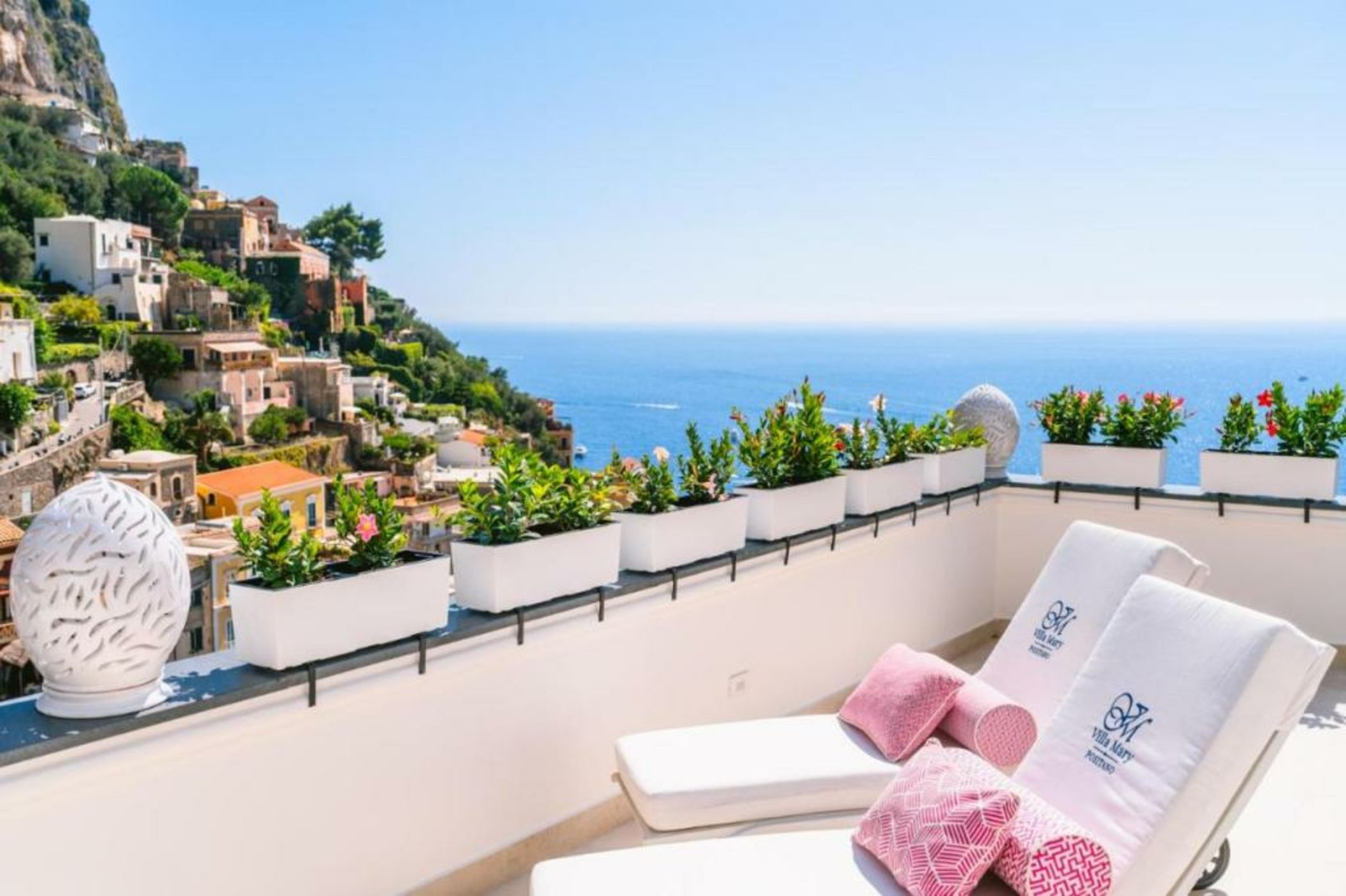 Villa Mary Suites