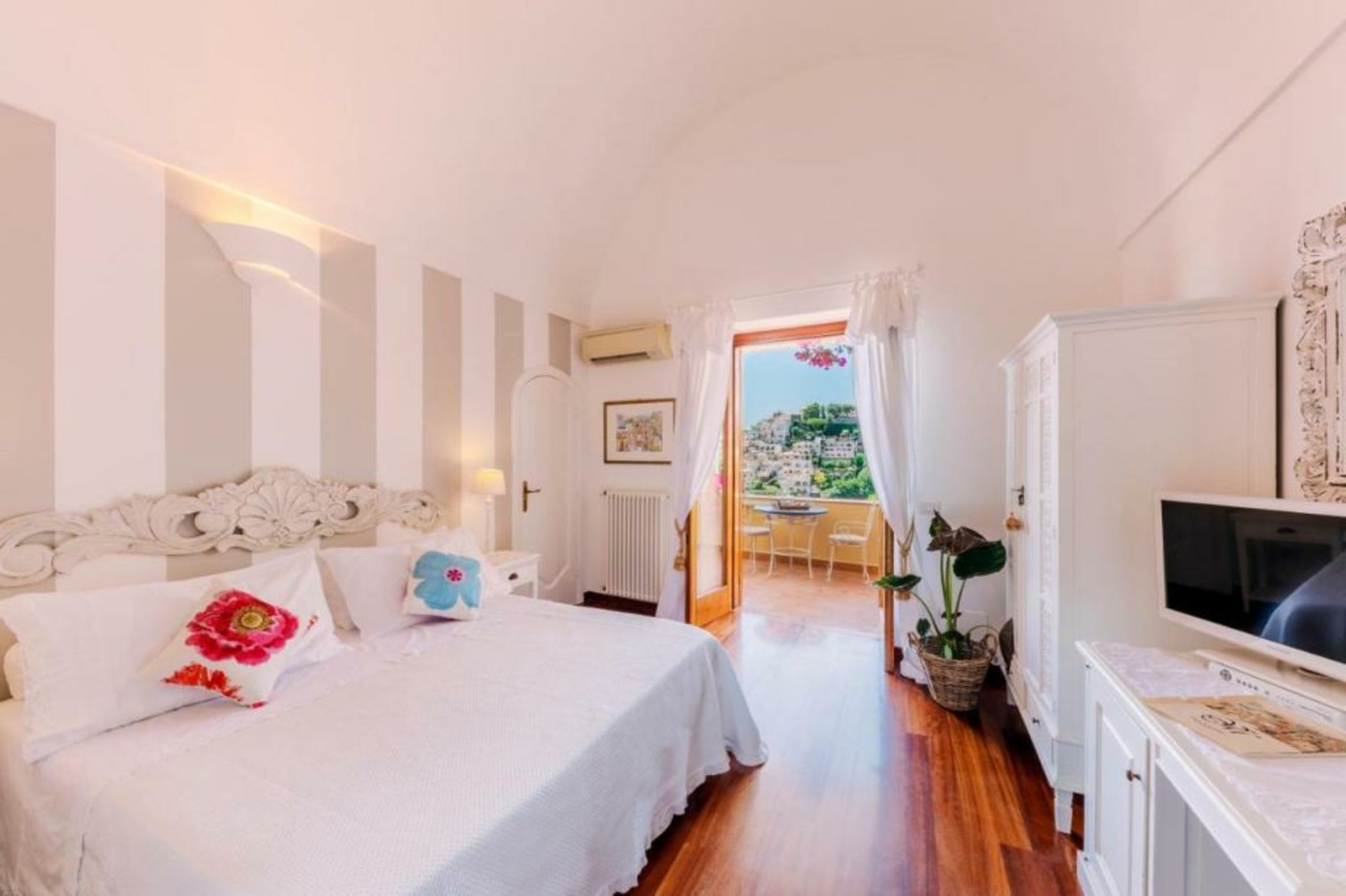 Villa Mary Suites