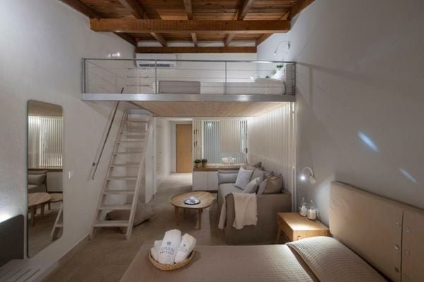 Atrium Hotel