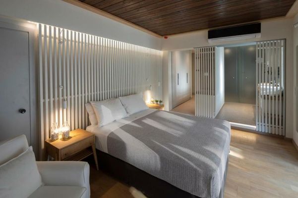 Atrium Hotel