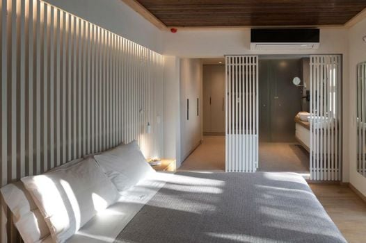 Atrium Hotel