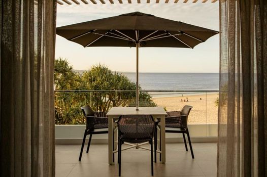 Netanya Noosa Beachfront Resort