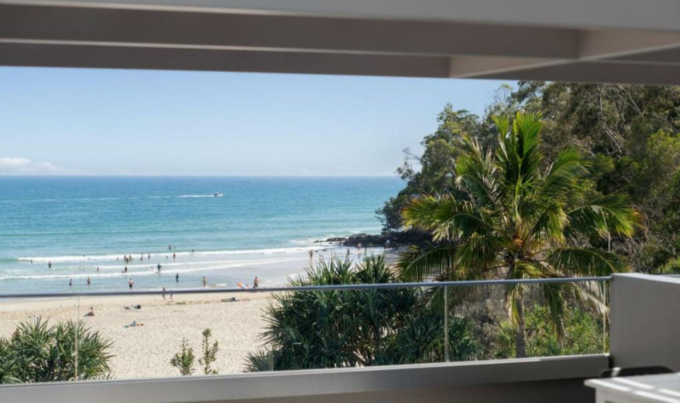 Netanya Noosa Beachfront Resort