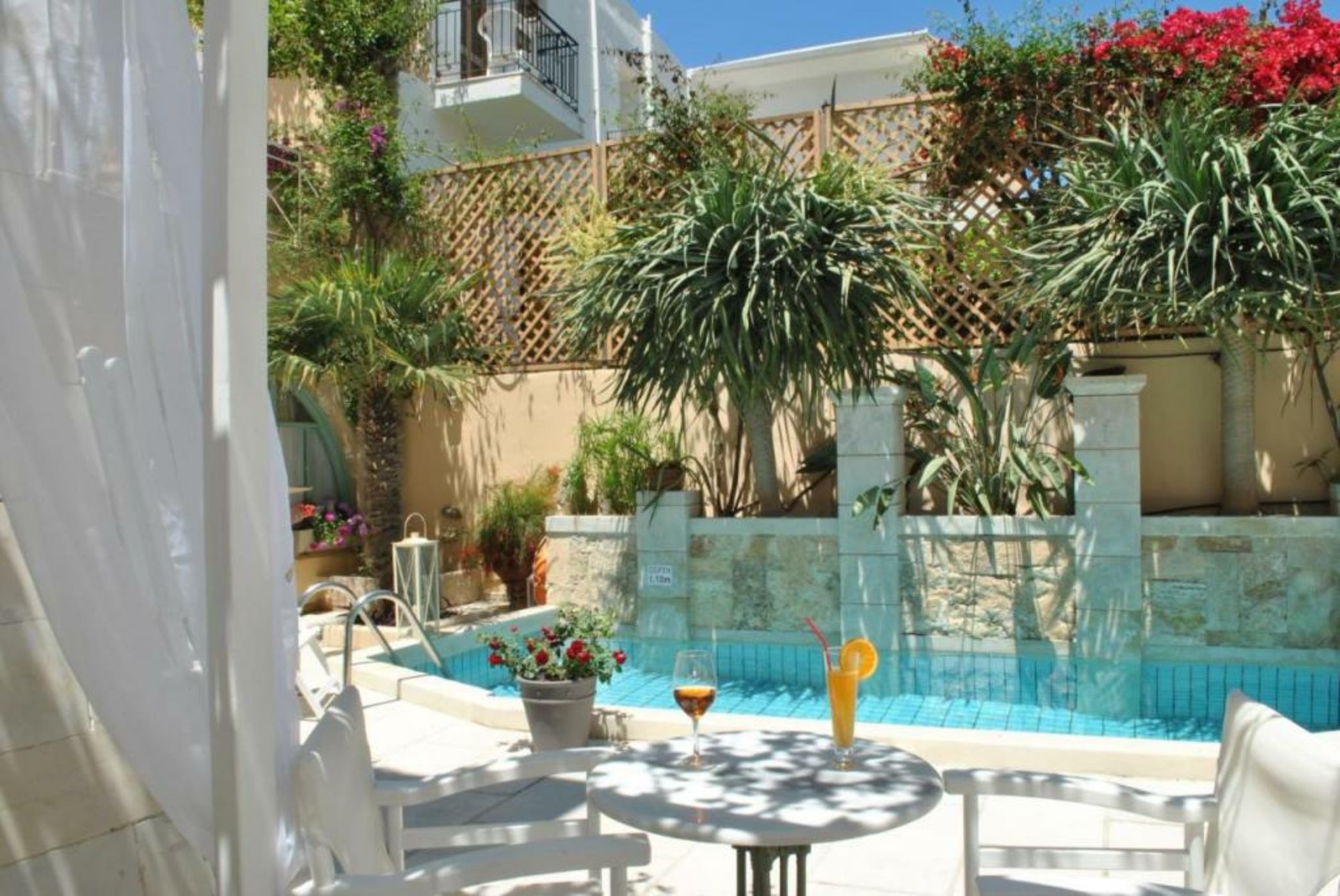 Mythos Suites Boutique Hotel