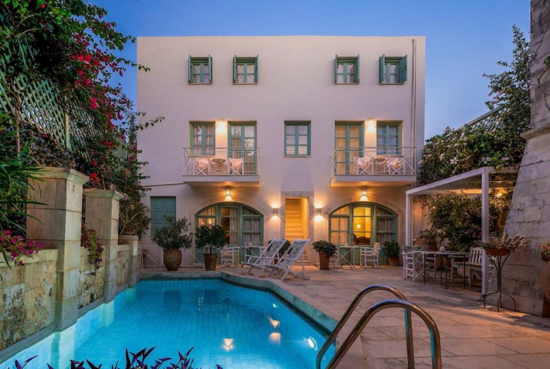 Mythos Suites Boutique Hotel