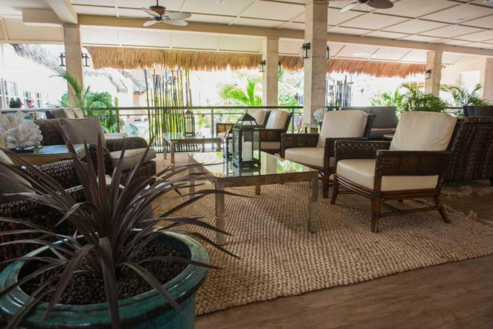 Manchebo Beach Resort and Spa