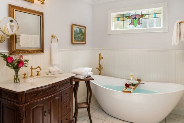 Arsenic and Old Lace Bed & Breakfast Inn