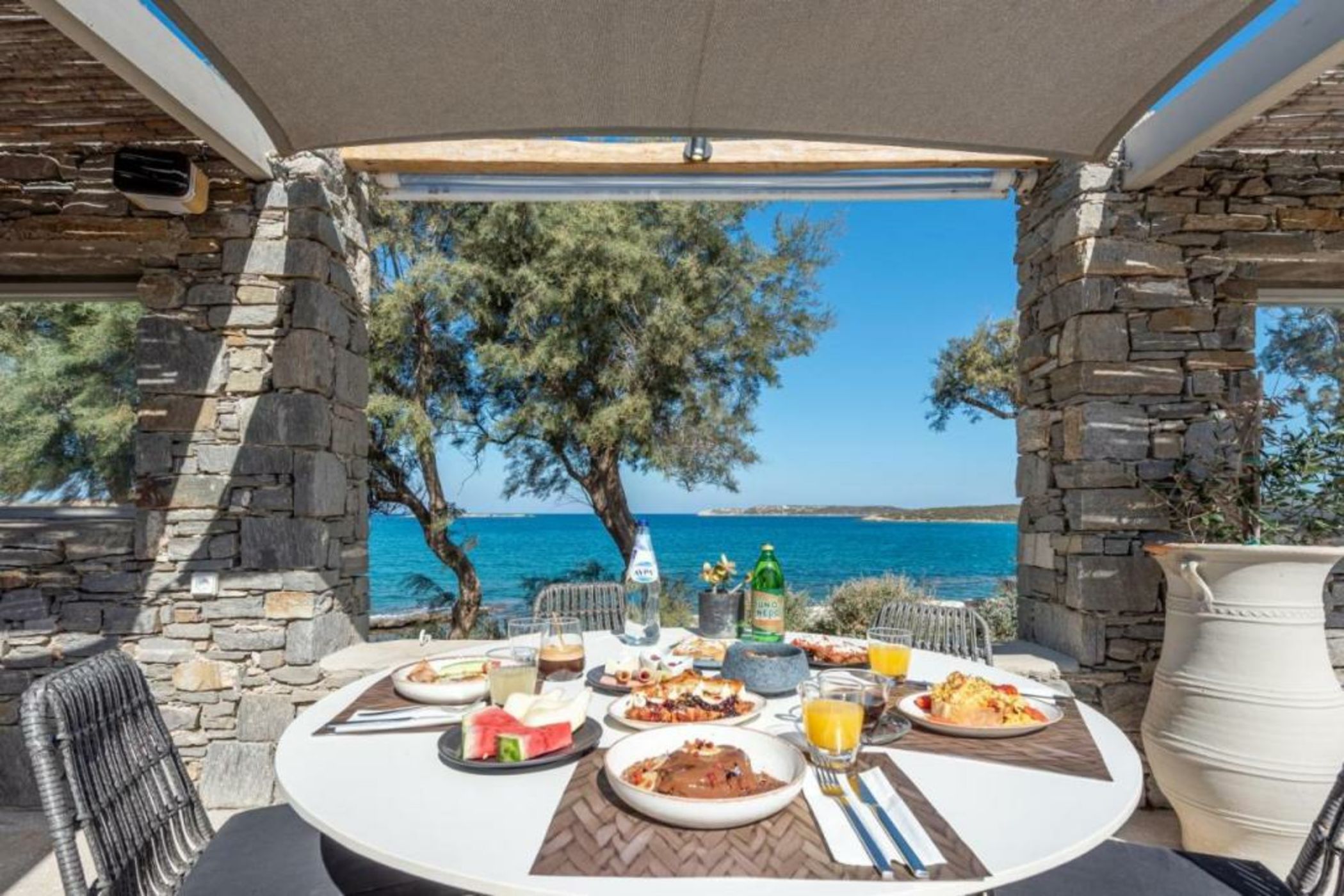 Paros Comfy Suites