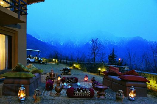 Taj Dal View Srinagar