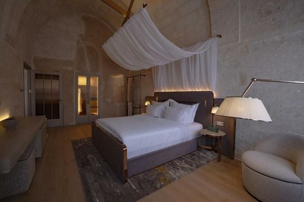 Avantgarde Refined Caves Of Cappadocia