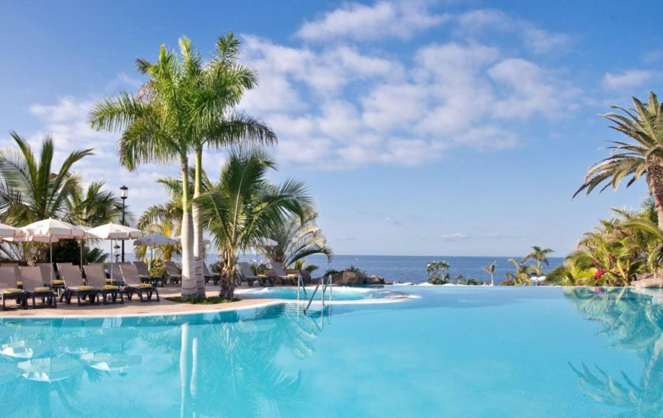 Adrián Hoteles Roca Nivaria