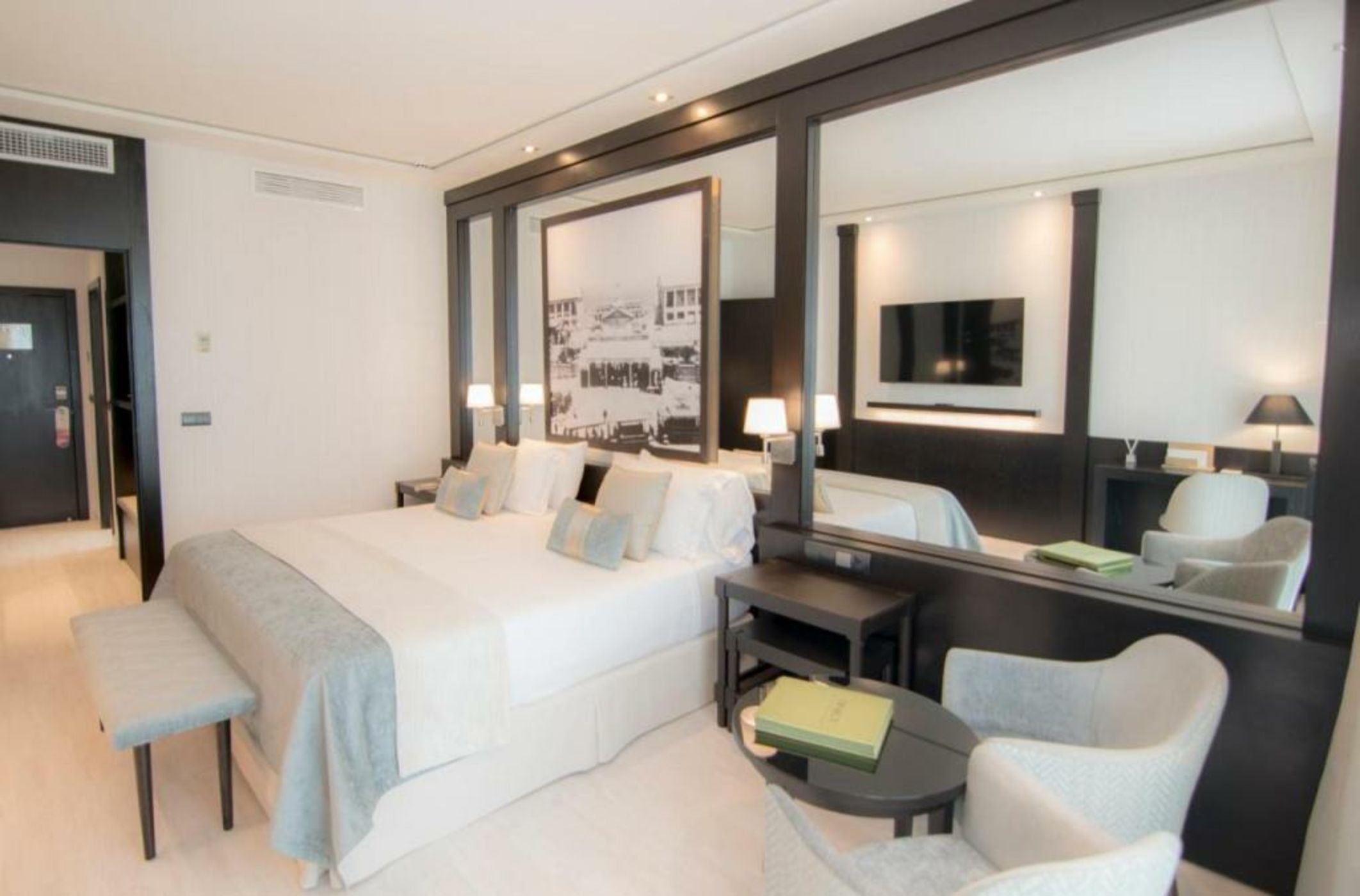 Las Arenas Balneario Resort