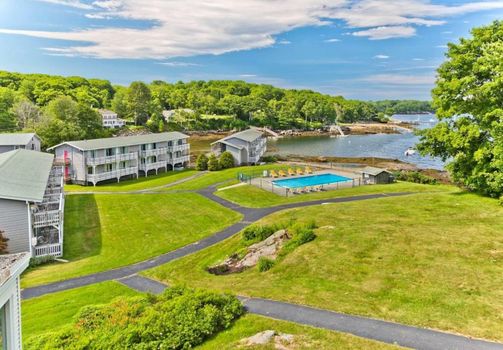 Smuggler's Cove Inn