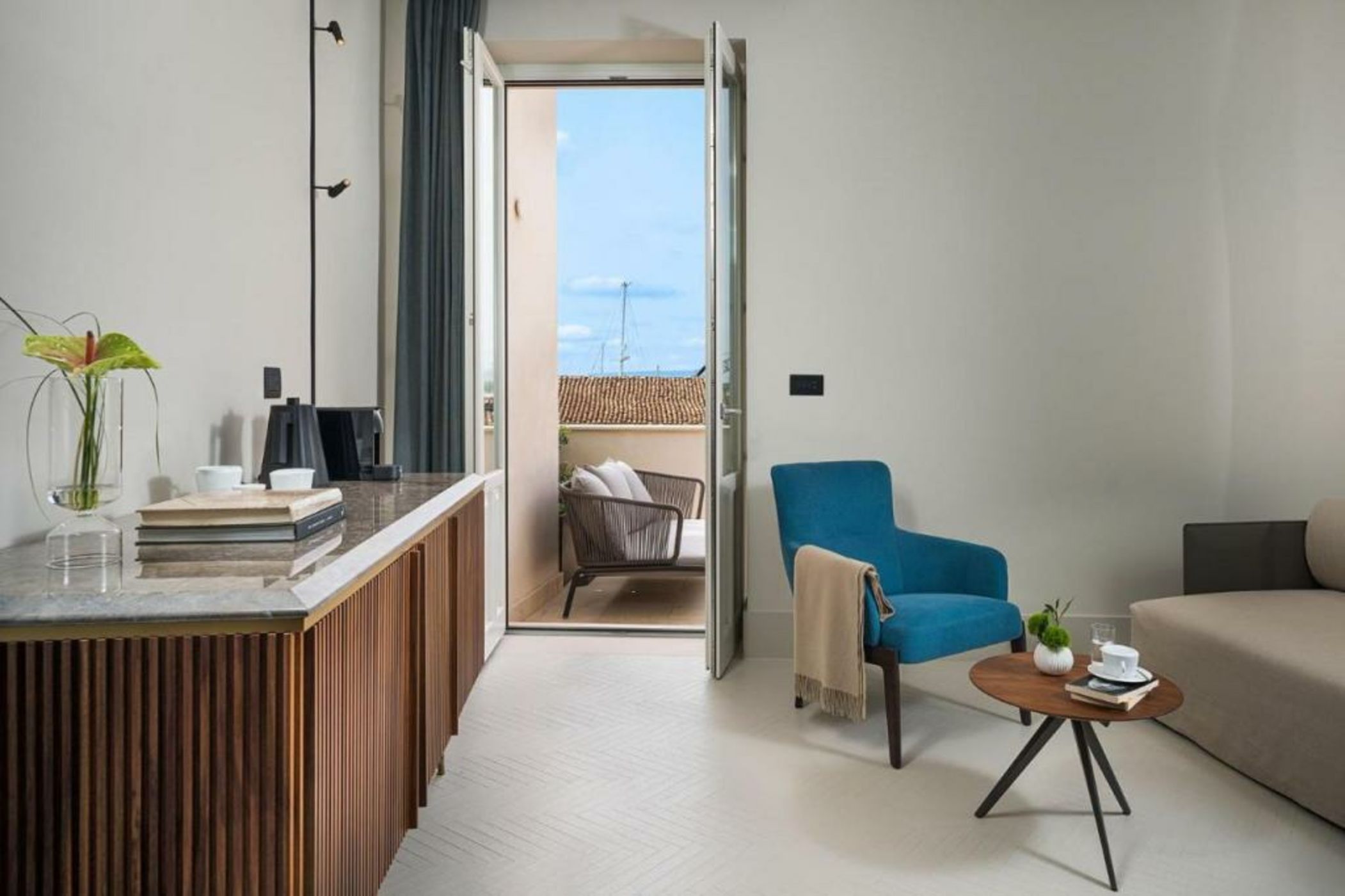 Byssus Suites