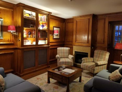Lawrences Hotel