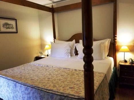 Lawrences Hotel