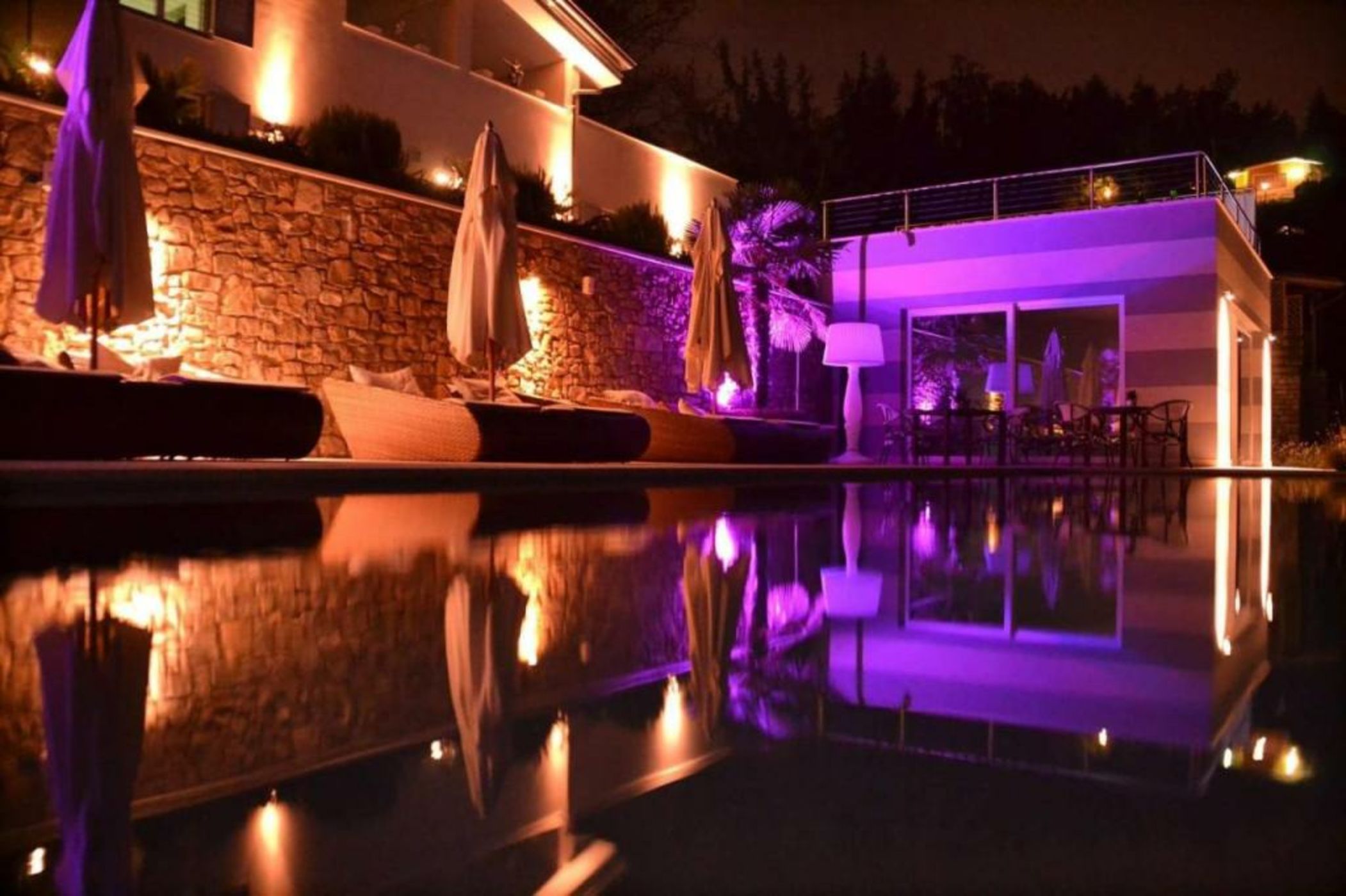 Zeno Suites