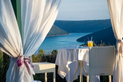 VILLA STEFANIJA small Boutique hotel&restaurant