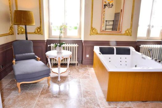 Chateau d'Origny, Chambres d'hotes et Restaurant Gastronomique
