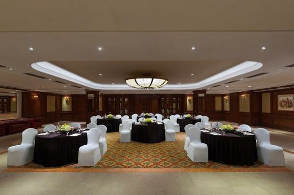Sheraton New Delhi Hotel