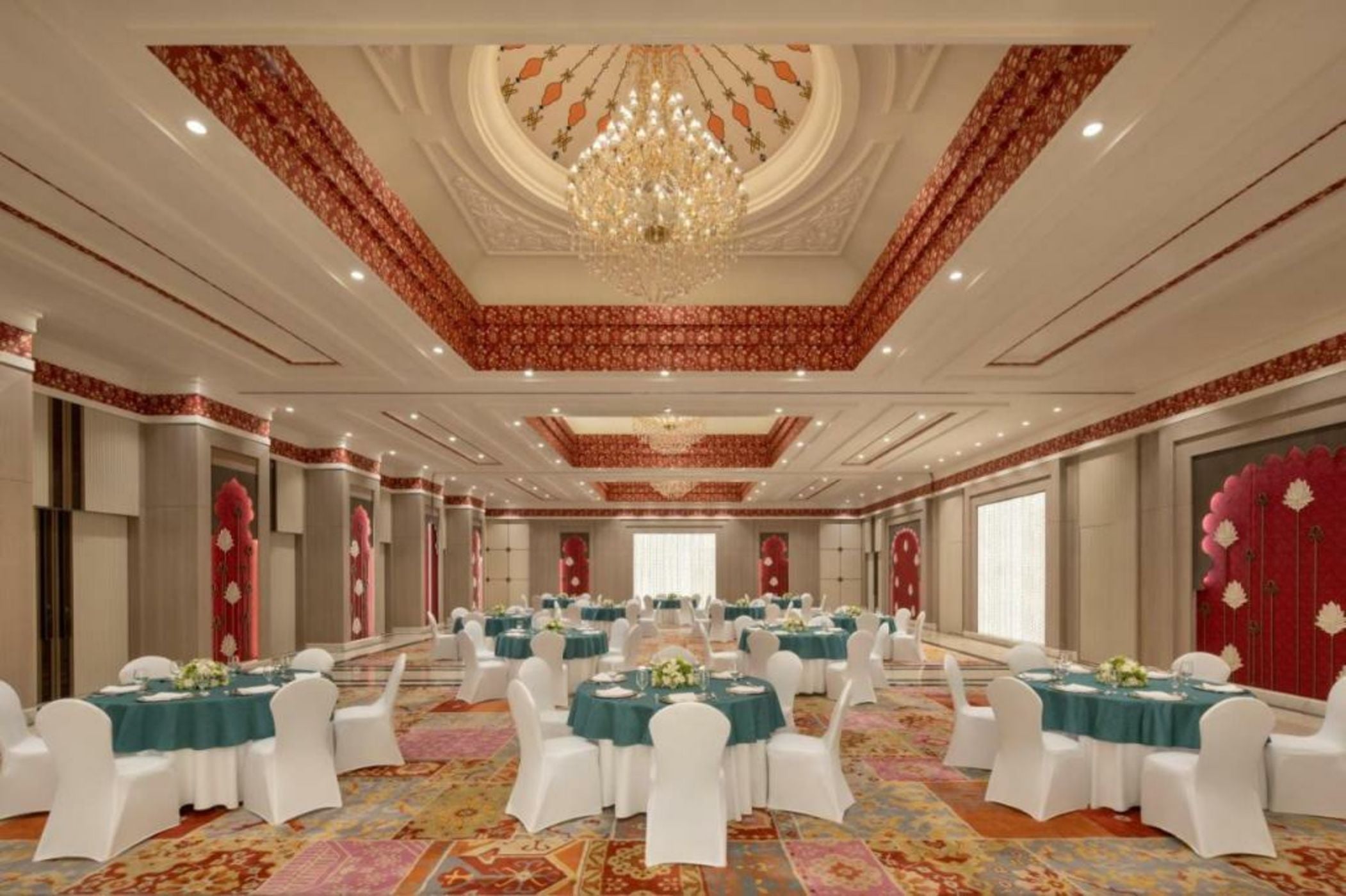 Sheraton New Delhi Hotel