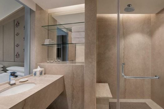 Sheraton New Delhi Hotel