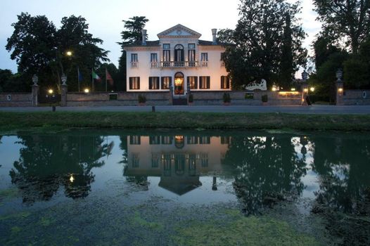 Villa Franceschi Hotel & Resort