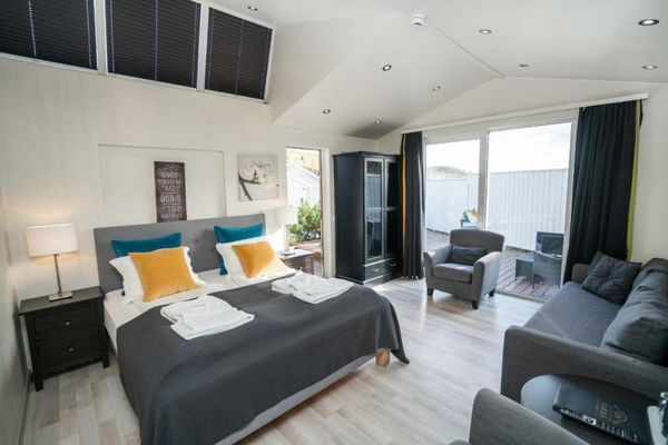 Frost and Fire Hotel