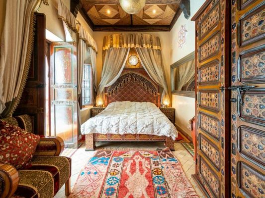 Riad Hikaya
