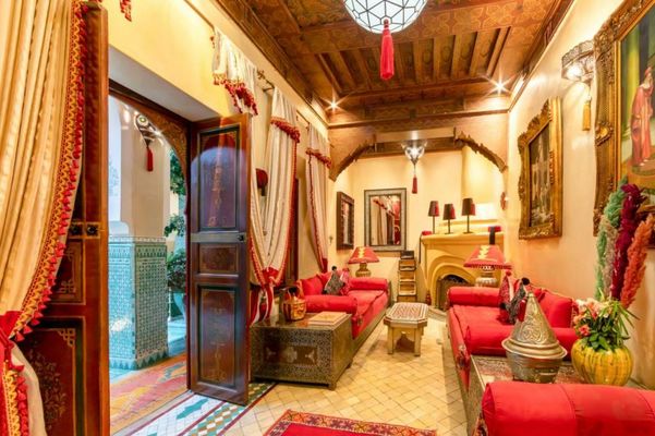 Riad Hikaya
