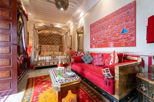 Riad Hikaya