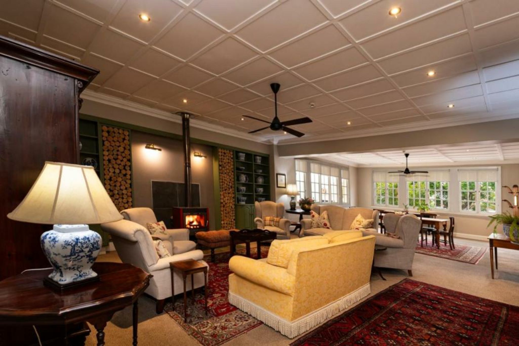 Queen's Hotel by BON Hotels