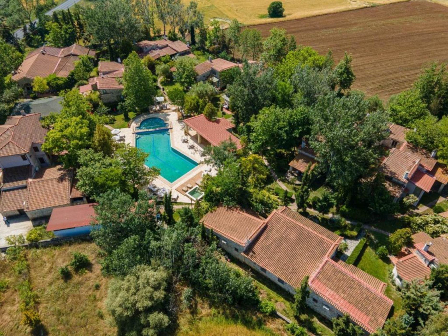 Petrino Eco Village