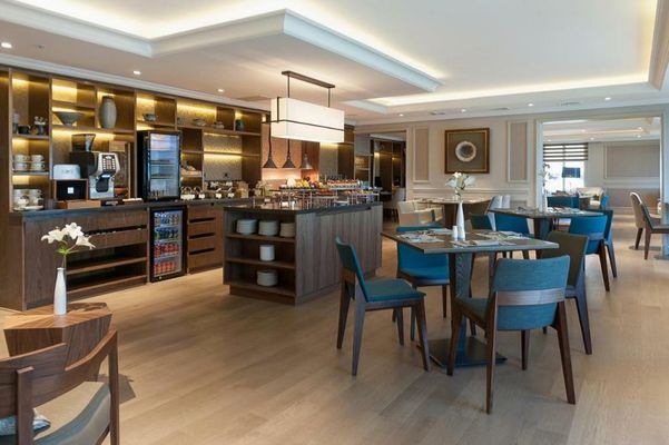 The Ritz-Carlton, Santiago