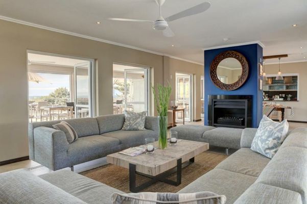 Abalone Guest Lodge