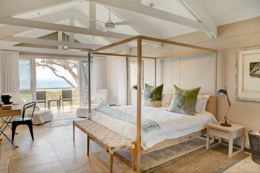 Abalone Guest Lodge