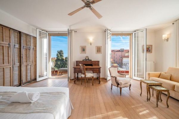La Fabrique à Poupées - Chambres et Appartements de charme au coeur de Menton