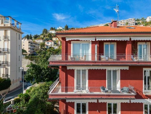 La Fabrique à Poupées - Chambres et Appartements de charme au coeur de Menton