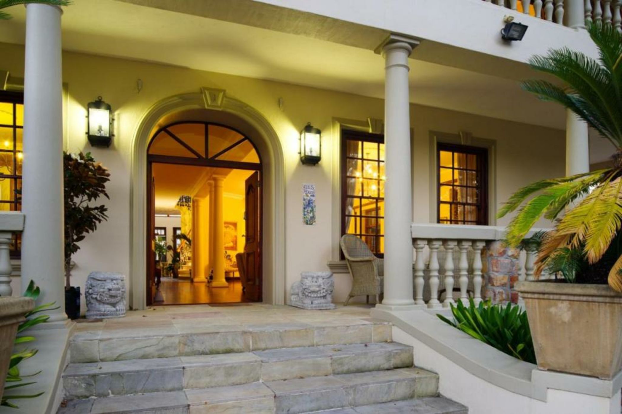 Ibis House