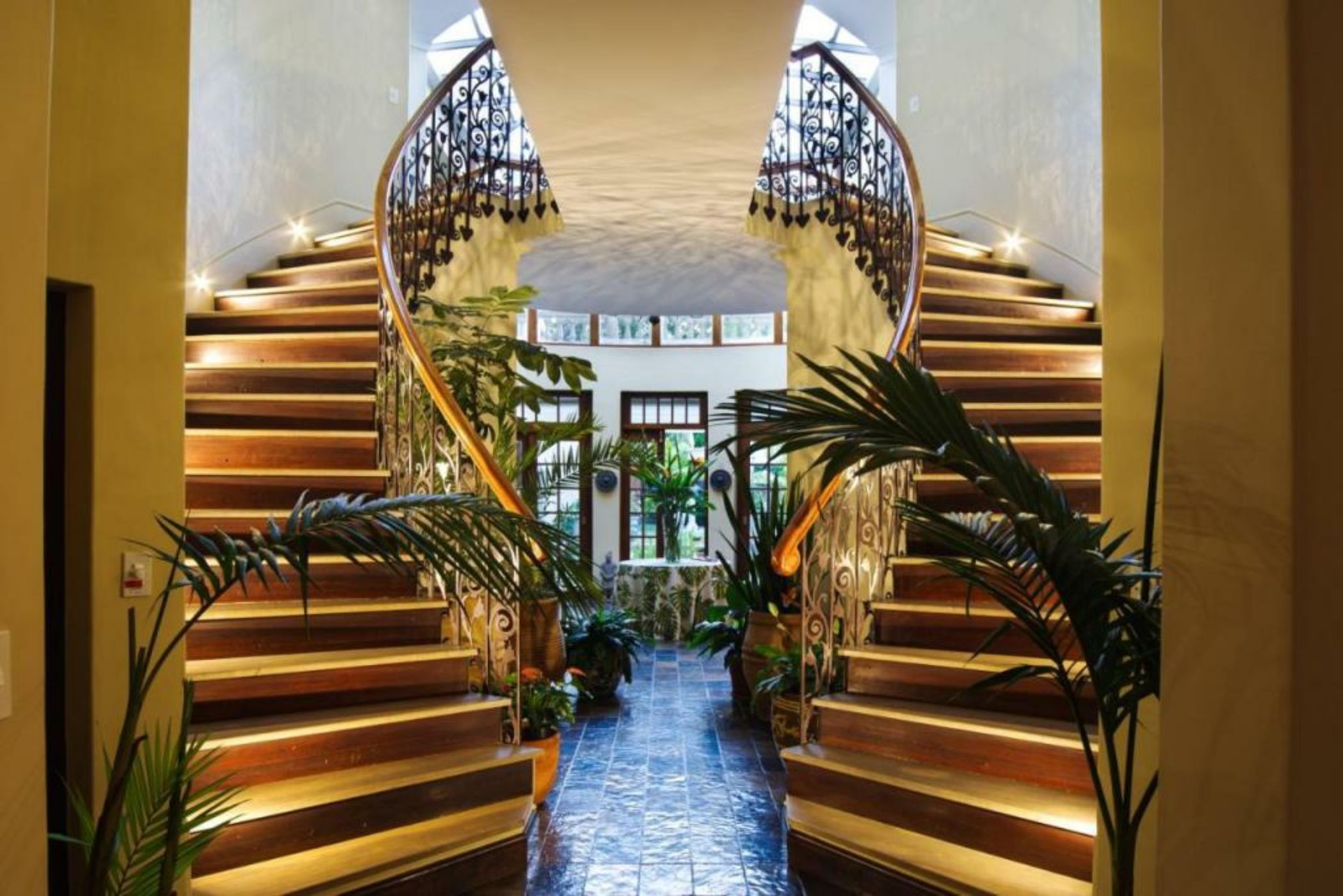 Ibis House