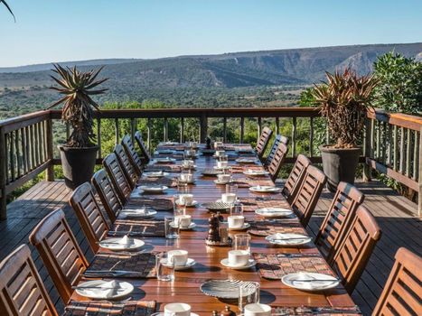 Woodbury Lodge – Amakhala Game Reserve