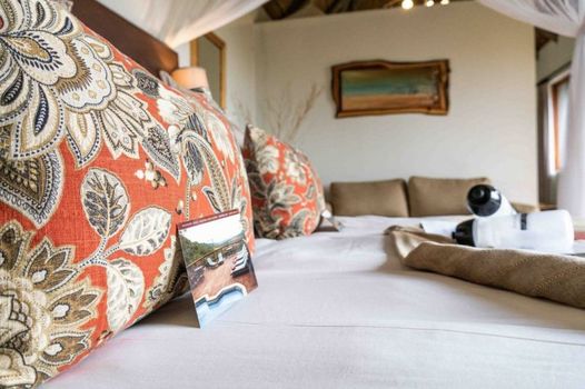 Woodbury Lodge – Amakhala Game Reserve