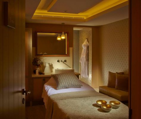 Dormy House Hotel
