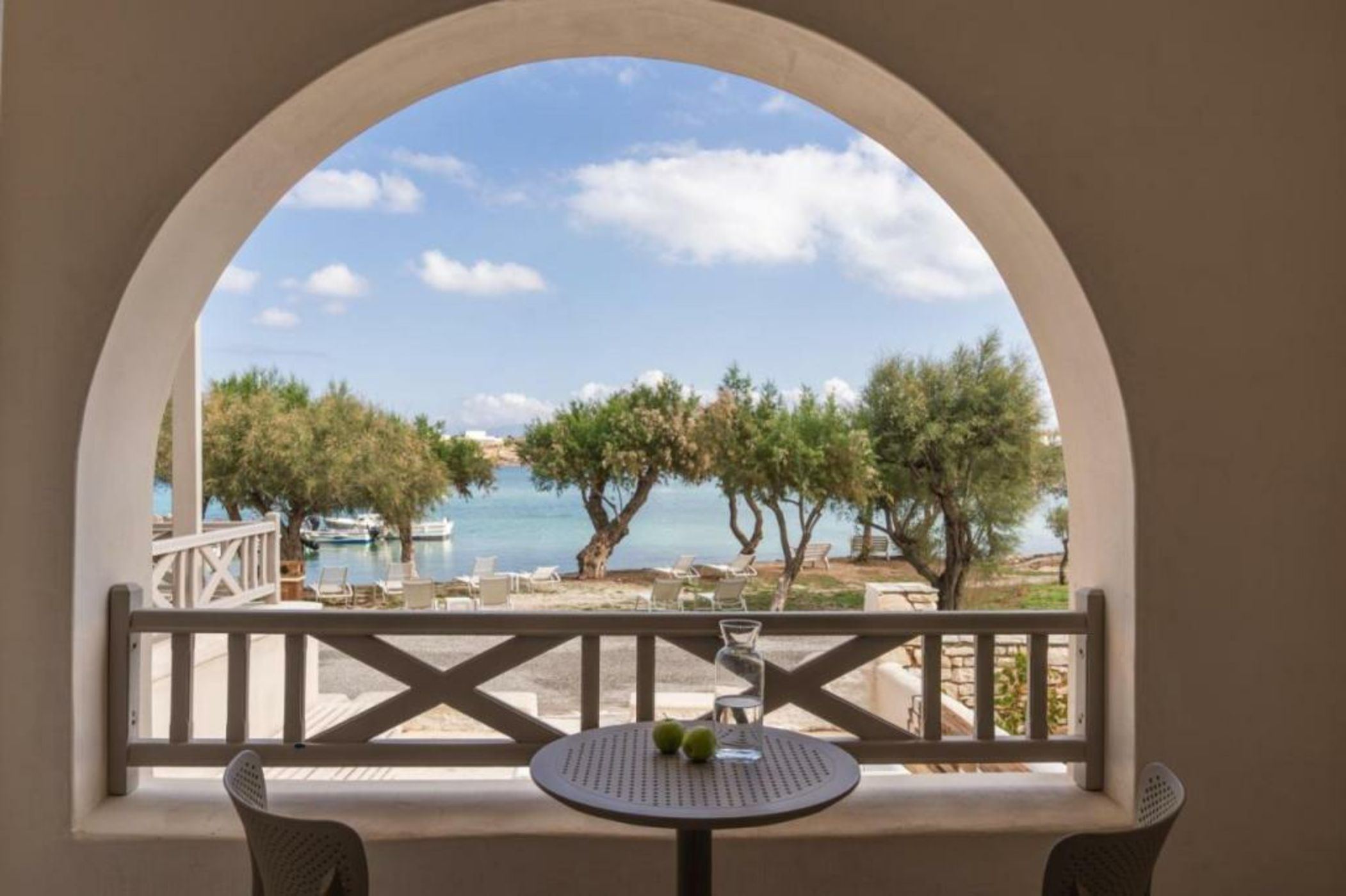 Salt Suites Paros