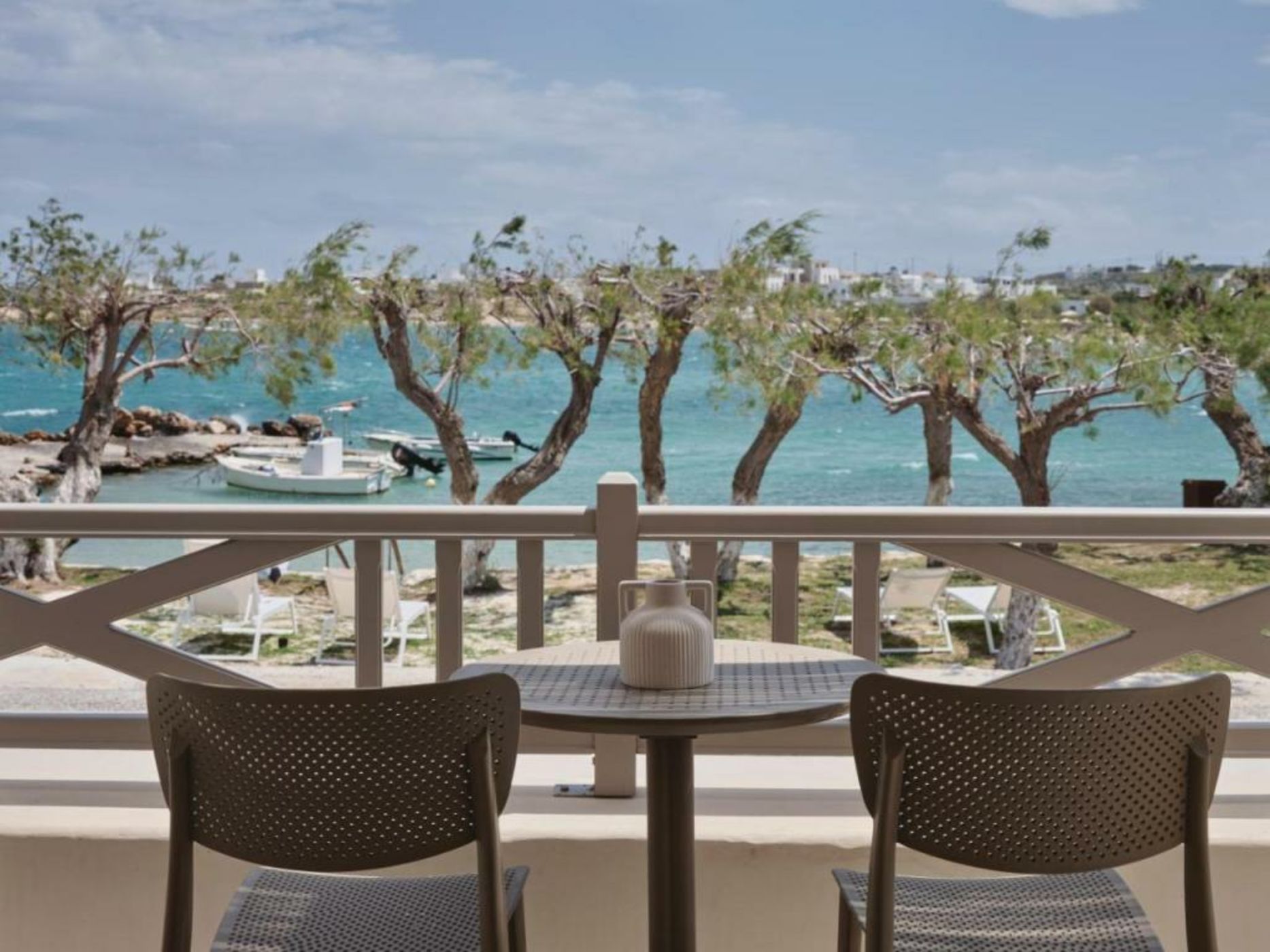 Salt Suites Paros