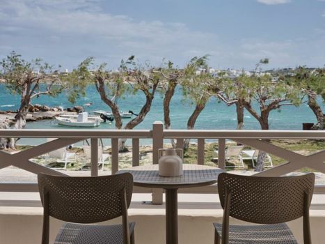 Salt Suites Paros