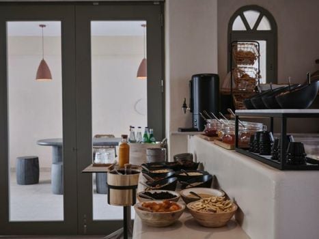 Salt Suites Paros